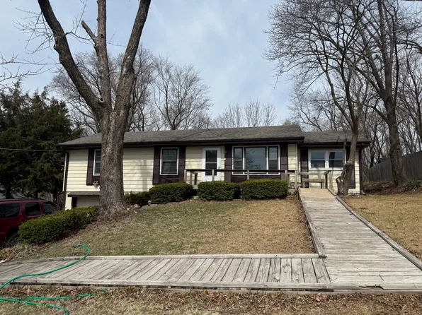 4728 Tauromee Ave, Kansas City, KS 66102