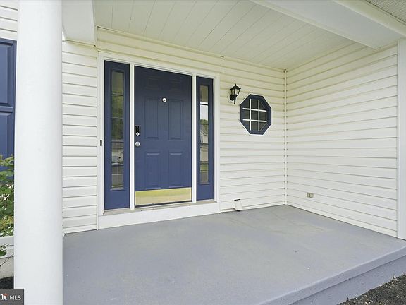2nd image of 163 McCormick Blvd
