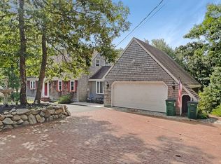 537 Long Pond Rd, Plymouth, MA 02360