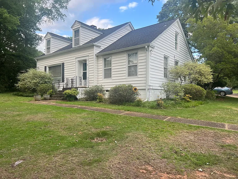 This is just the front - there's so much more!