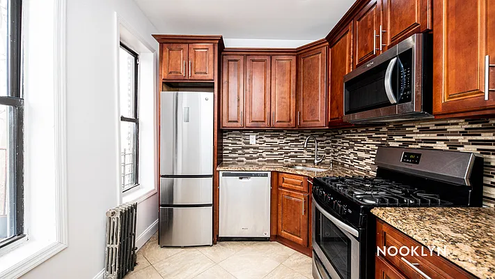 Rented by Nooklyn NYC LLC | media 13