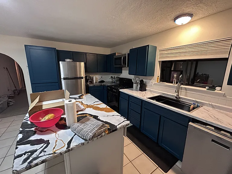 1202 Morning Dr — Photo 10