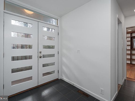 3rd image of 505 Prospect Ave