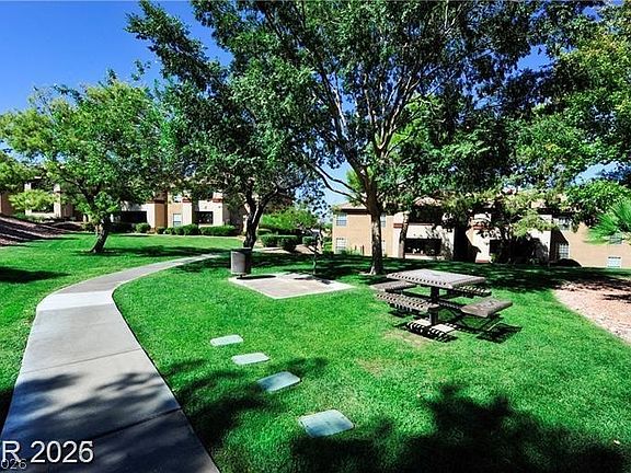 4th image of 231 W Horizon Ridge Pkwy APT 1113