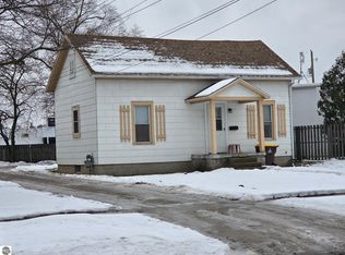 818 E Chippewa St, Mount Pleasant, MI 48858