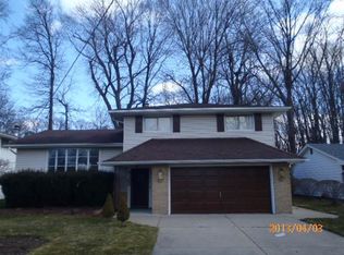 4105 Brendan Ln, North Olmsted, OH