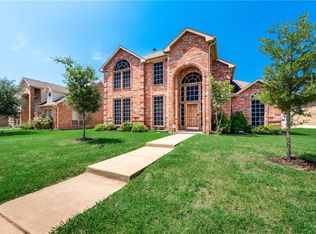 3163 Market Center Dr, Rockwall, TX 75032