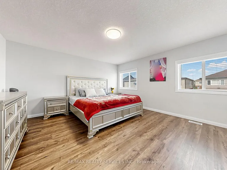 291 Hardcastle Dr — Photo 19