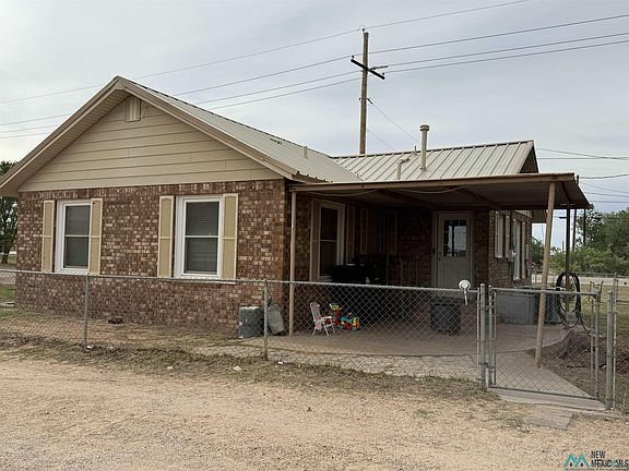 4th image of 703 Ruth Cir