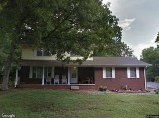 917 Carrie Ln, Hixson, TN 37343