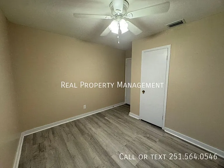 4440 Nicholl Dr — Photo 22