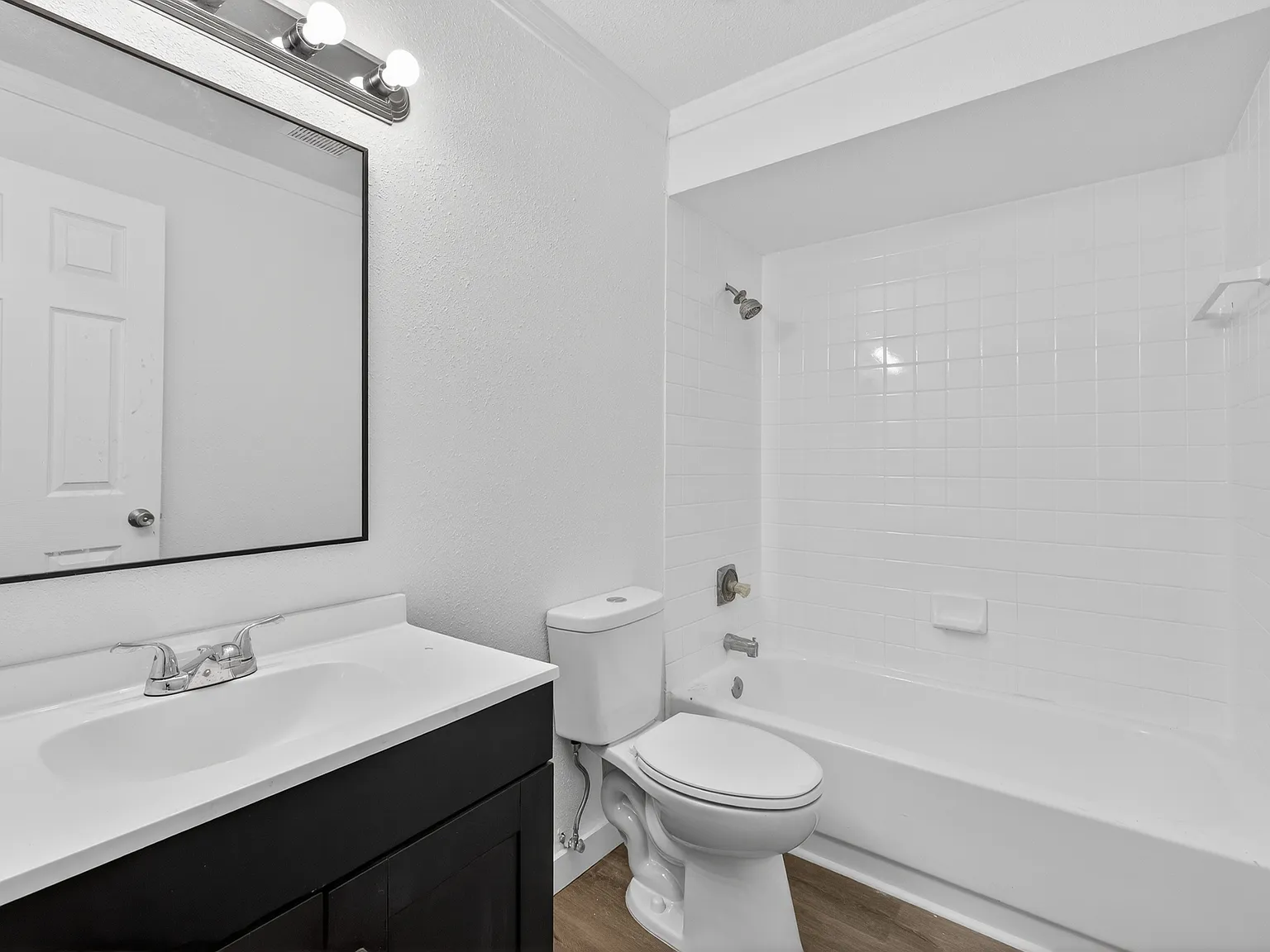 3 bed, 1387 sqft, $2,600 — Photo 4