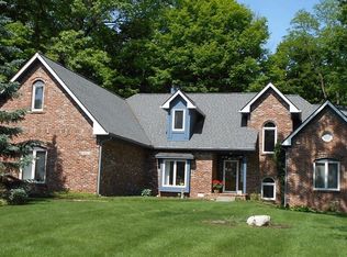 8812 Spinnaker Ct, Indianapolis, IN 46256