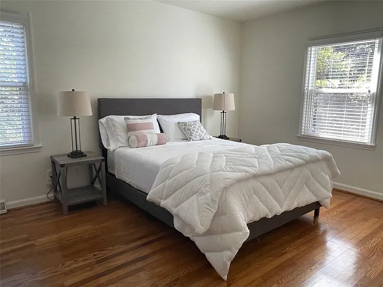 370 Herrington Dr NE — Photo 35