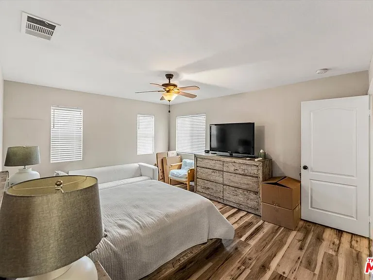 3653 W Medici Ln — Photo 20