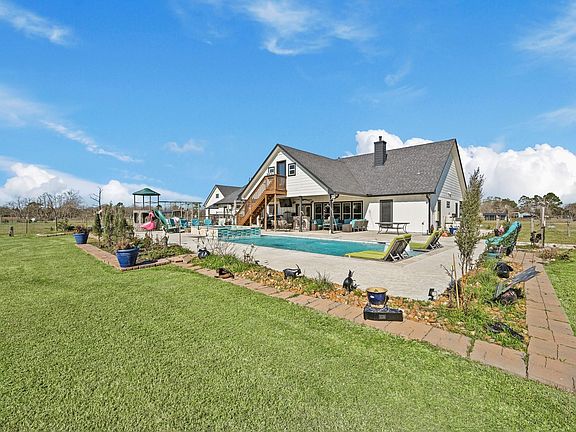 5th image of 8120 Beach Haven Rd