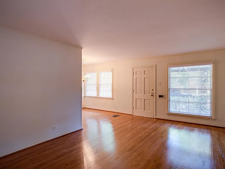 6255 Saint Moritz Ave — Photo 5