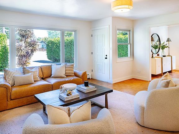 4th image of 18 Lauren Avenue