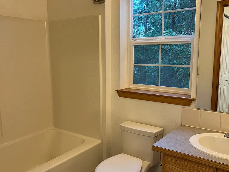 1603 Logan St — Photo 17
