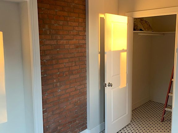 Entry Hall Closet/Storage