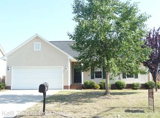 1444 Middlesbrough Dr, Fayetteville, NC 28306