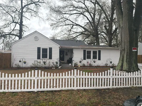 712 Paul St, Newport News, VA 23605