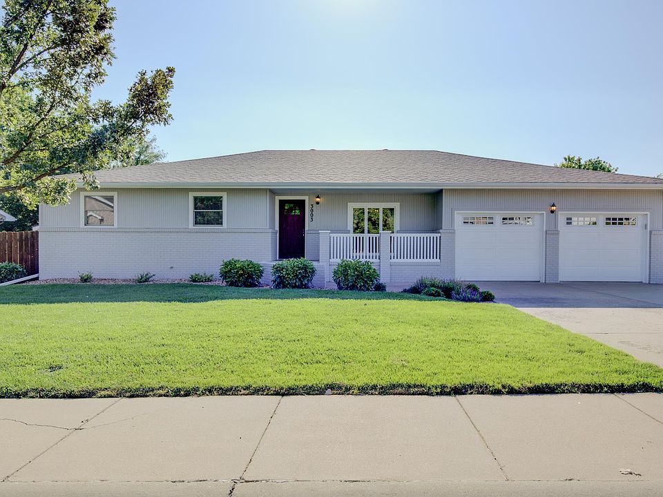 1st image of 3003 Cherry Hill Dr