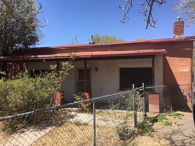 1st image of 553 Agua Fria St