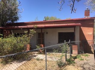553 Agua Fria St, Santa Fe, NM 87501