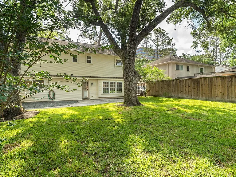 751 Bison Dr — Photo 30