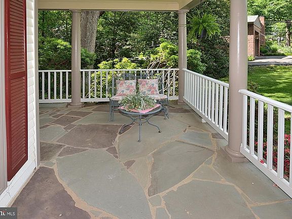 2nd image of 4204 Orchard Dr