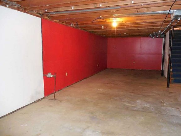 4th image of 215 Westline Dr