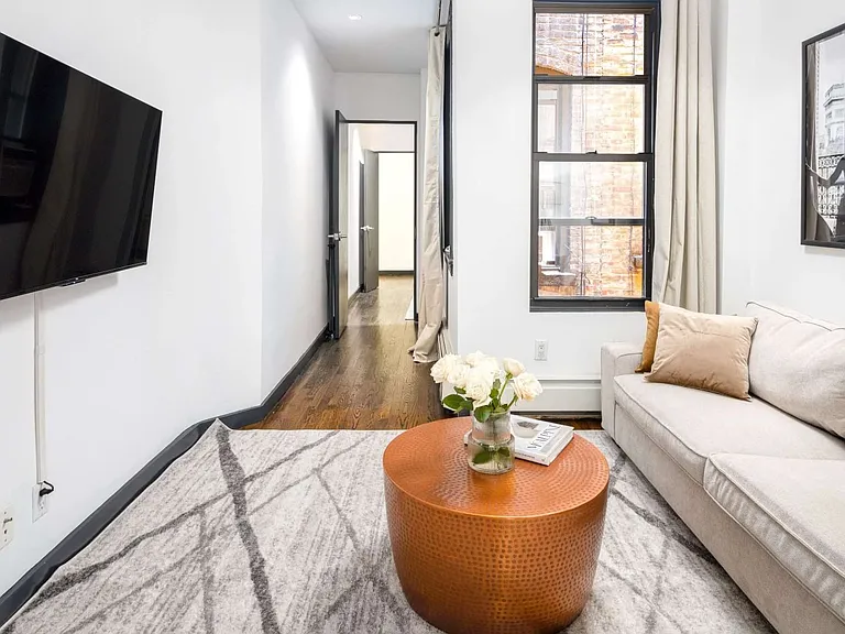 509 E 87th St #2A — Photo 3
