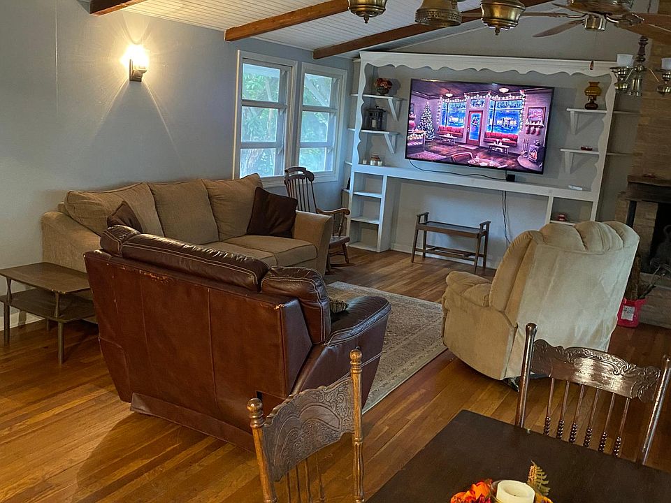1st image of 4915 Oakway Dr