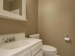 311 Shawnee Trl, Shakopee, MN 55379