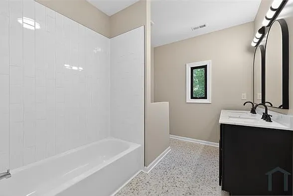 301 Olivia Ln #2 — Photo 8