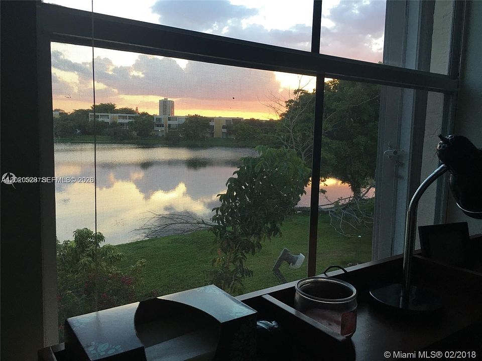 2nd image of 9167 Fontainebleau Blvd APT 3