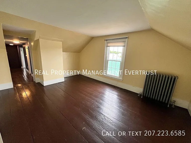 98 Main St #B — Photo 14