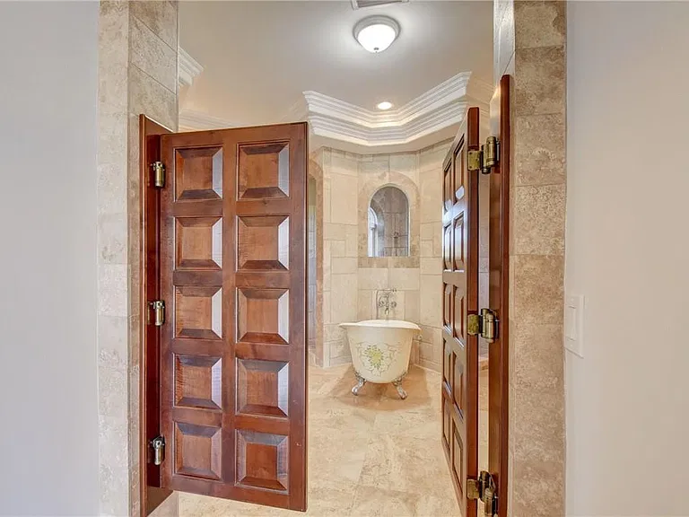 1320 S Lakeside Dr — Photo 36