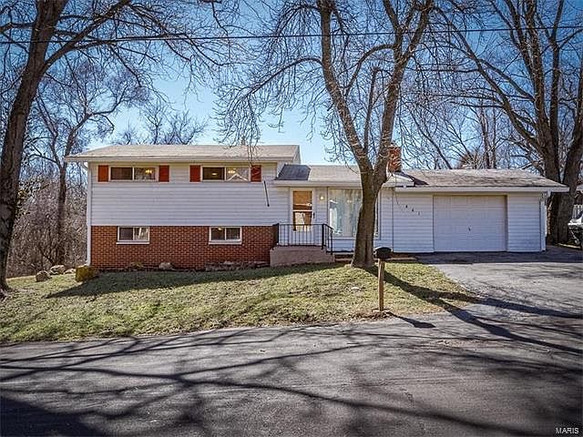 1st image of 441 Valleyview Dr