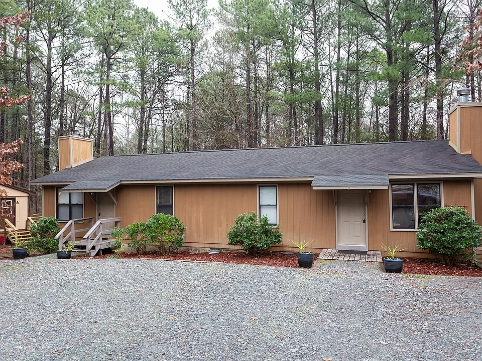 129 Forsyth Dr #B