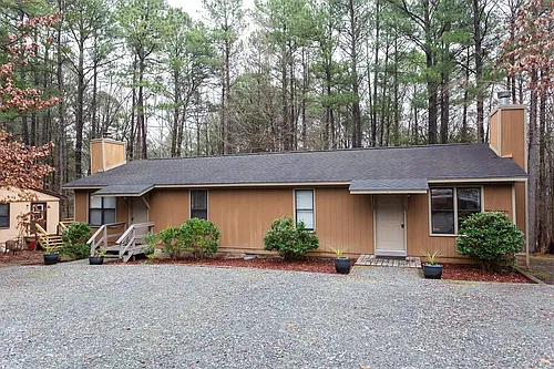 129 Forsyth Dr #B Photo 1