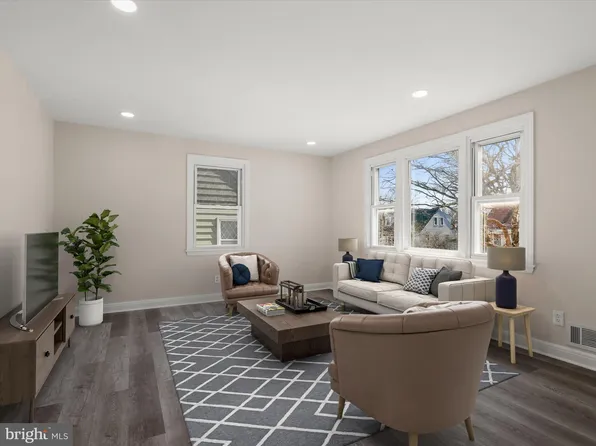 3822 Southern Cross Dr, Baltimore, MD 21207