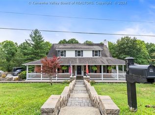 319 Quail Dr, Ona, WV 25545