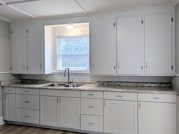5th image of 56 Silver St APT 9