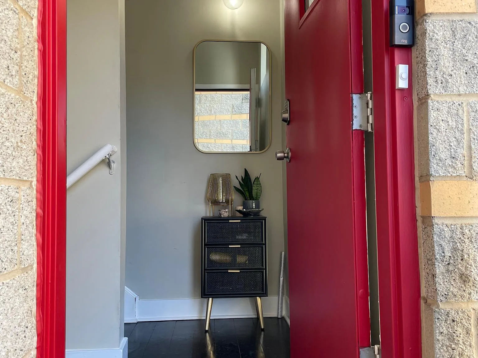 2073 Atherton Heights Ln — Photo 2