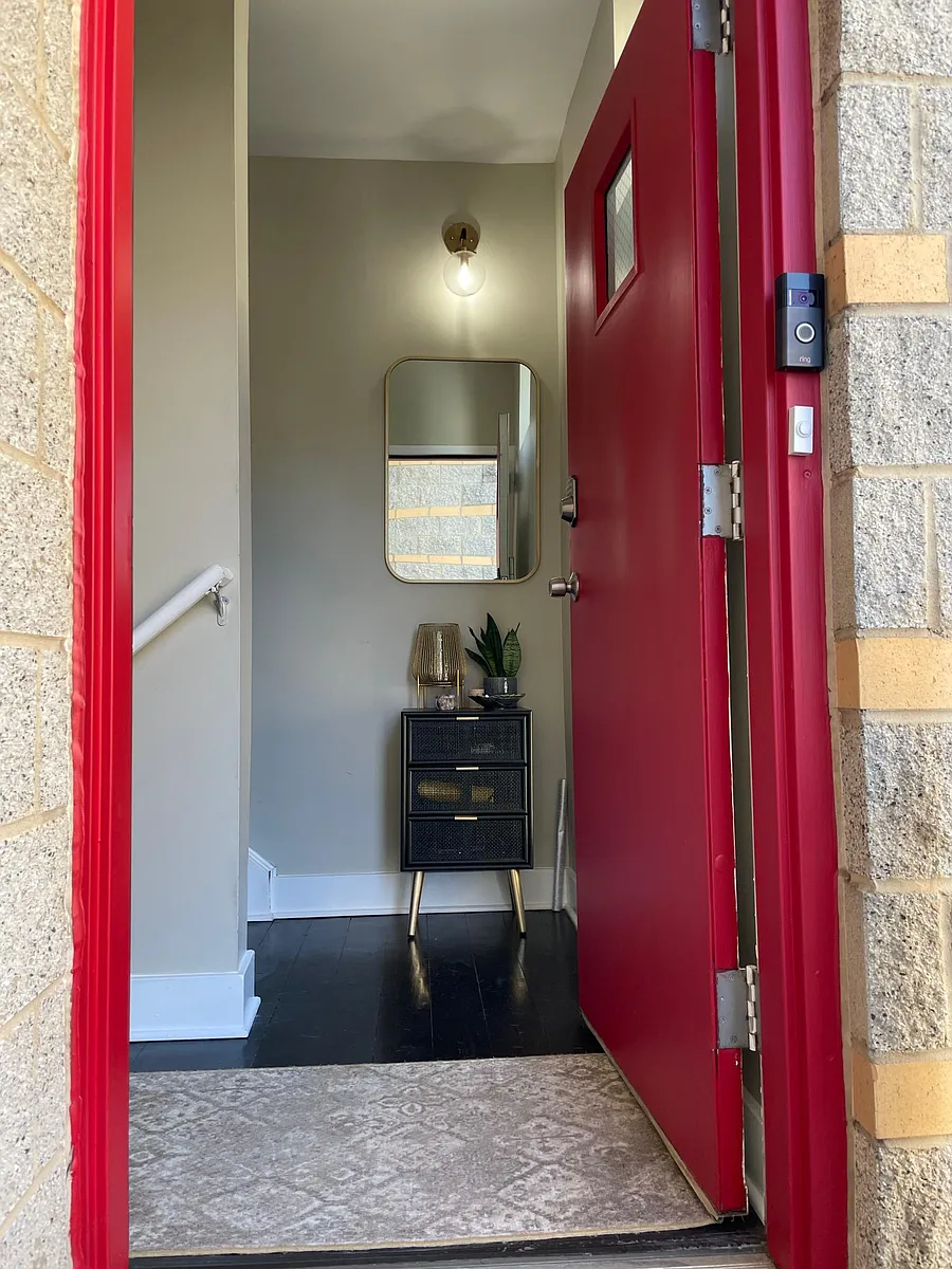 Building Photo - 2073 Atherton Heights Ln