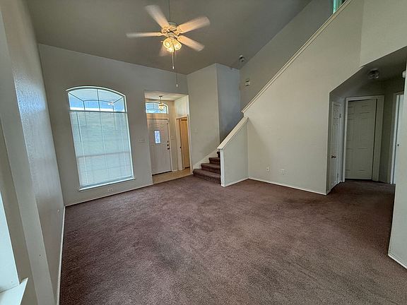 3rd image of 1205 Saddle Dr