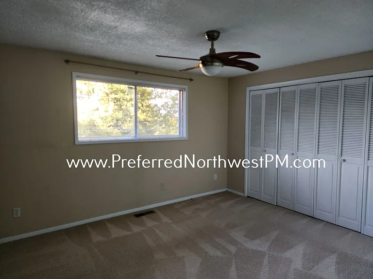 3745 Potter St — Photo 11