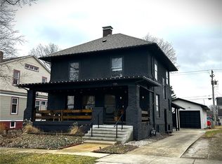 905 Broadway Ave, Mattoon, IL 61938